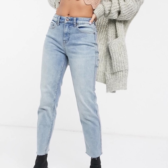 We The Free Curvy High Rise Light Wash Vintage Straight Ankle jeans size 27 - Picture 2 of 10